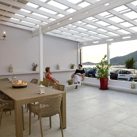 O Sole Mio Μυρτιές